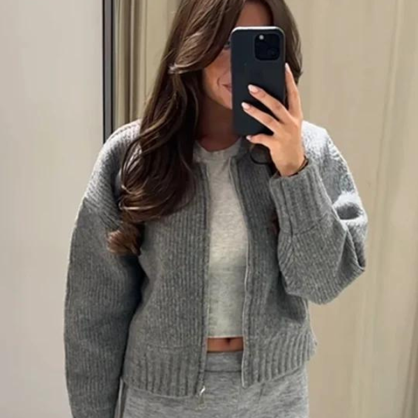 VIENNA KNIT SWEATER